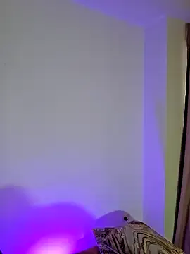 AliishaPss on StripChat