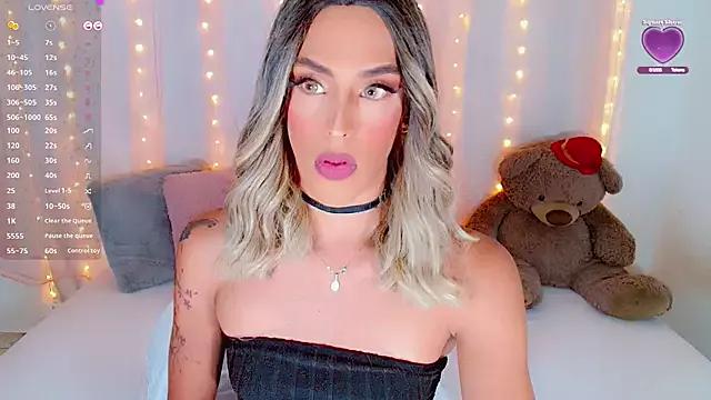 Amatistablue on StripChat