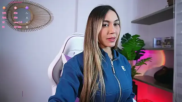 ashley2004_x on StripChat