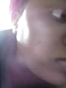 Freechat assqueenxx on StripChat