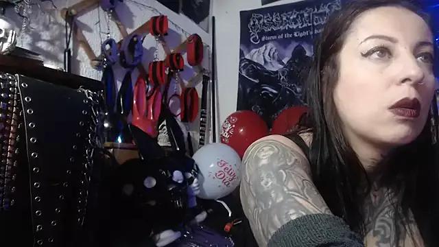 Astartexxx on StripChat 
