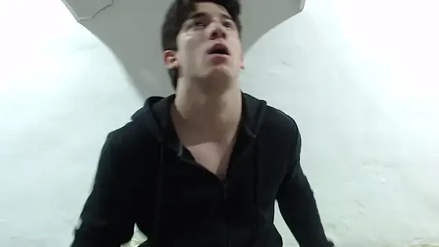 Freechat AteneoJr on StripChat