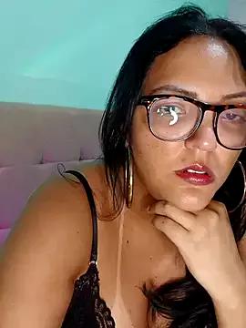 Freechat AuroraChest on StripChat
