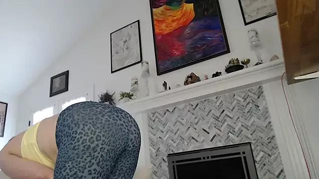 Freechat AuroraWillows on StripChat