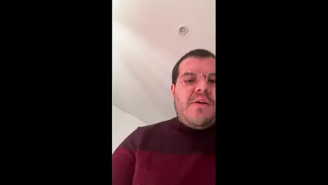 Freechat bearcloudcomputa on StripChat