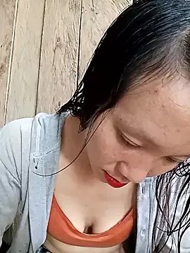 bonnie-00 on StripChat 