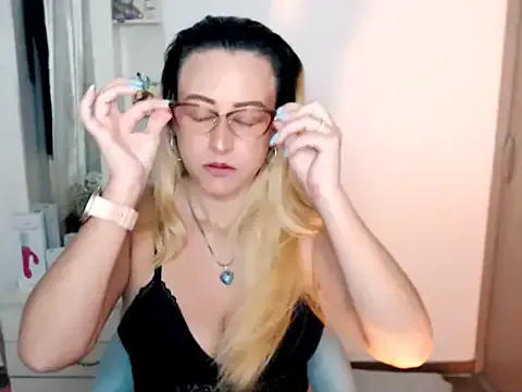 BOREAL_MOON on StripChat