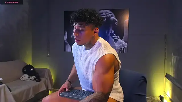 bradley_smith on StripChat