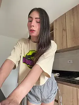 Camistar18 on StripChat