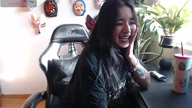 Freechat cat_salo on StripChat