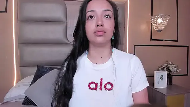 CAYLINCOLLINS — Show boobs