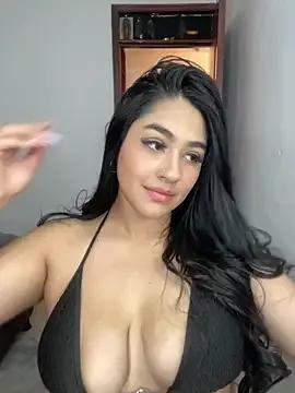 Freechat Charlotte_cutee18 on StripChat