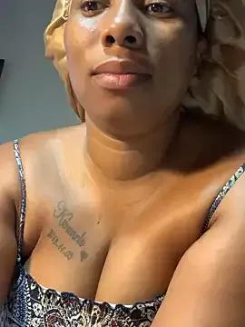 CurvyDesire1 on StripChat 