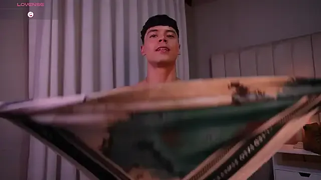 Dammon_Stallion on StripChat