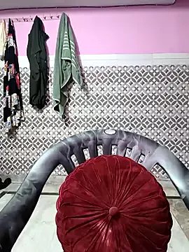 Freechat Divya_Bharti on StripChat