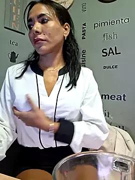 Freechat Doll_Loren on StripChat