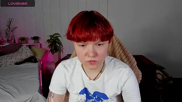 DreamyLuna on StripChat 