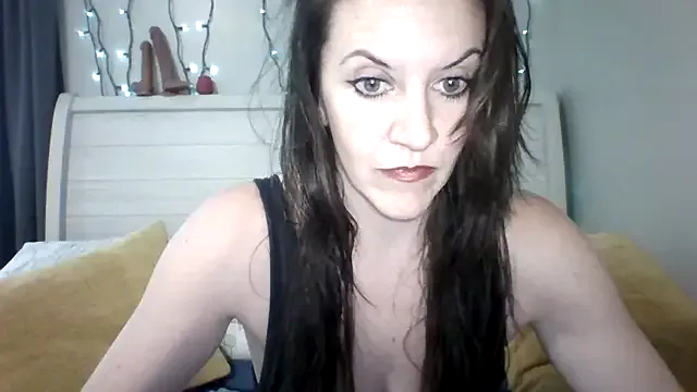 Freechat easy_briezy on StripChat