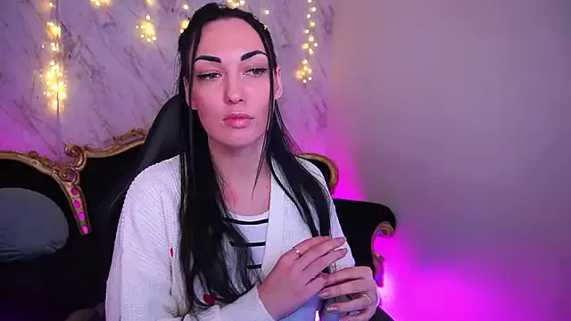 Effie_luvv — make this body feel hot