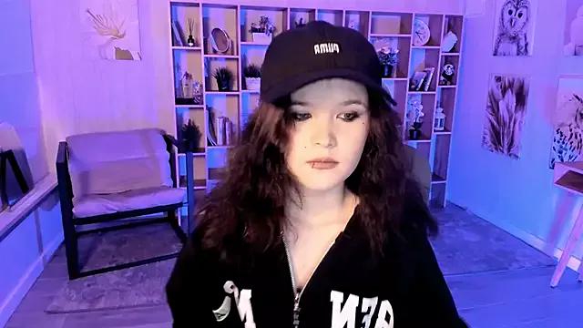 Freechat Elainebeness on StripChat