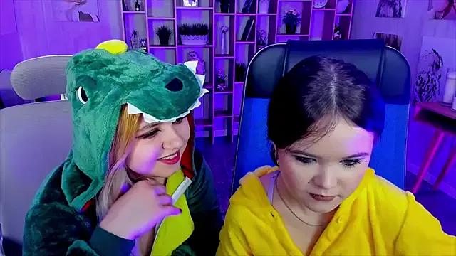 Freechat Elainebeness on StripChat