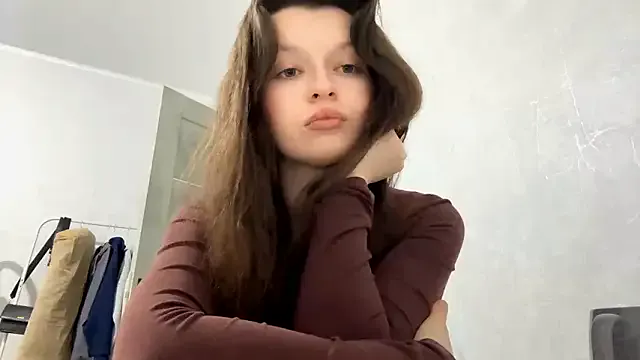 EllieBerrie — Hard tease with my top