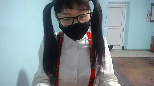 elllaaxx — strip dance naked