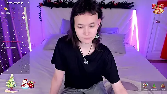 Private Emily_Strikeee on StripChat