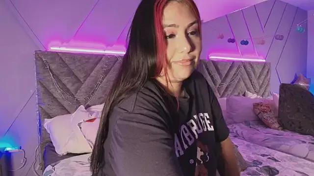 Freechat emmajohnss on StripChat