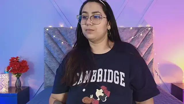 Freechat emmajohnss on StripChat