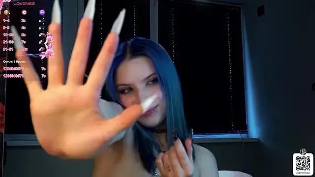 EvelyynLopez on StripChat 