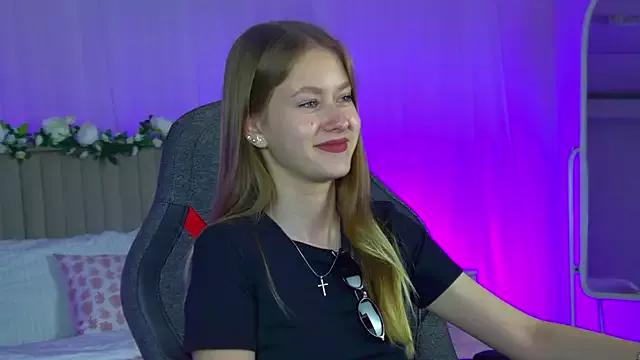 EveMundie on StripChat 