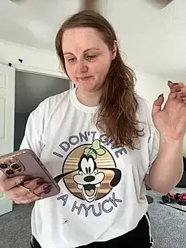 GingerSnap33 on StripChat 