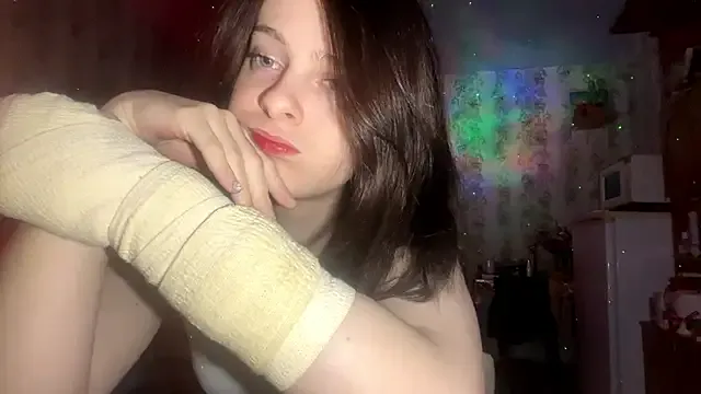 Hannabey — I'll show you my bra