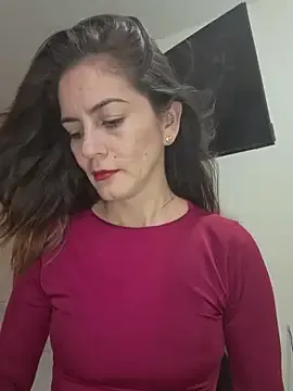 Hanny_24 on StripChat