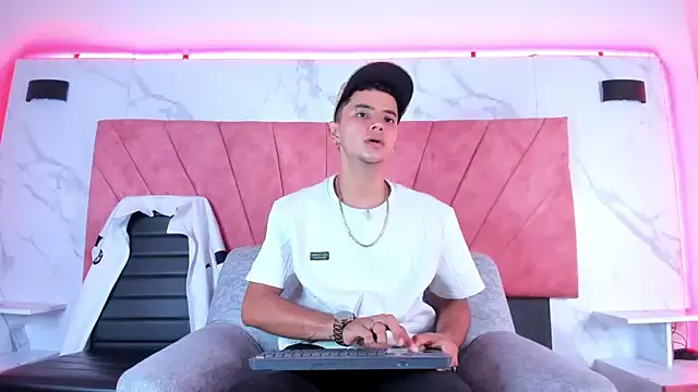 HellAndDante_ on StripChat