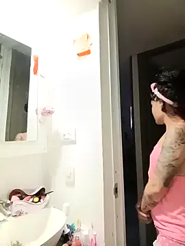 Hellen_dumont — Freechat on StripChat