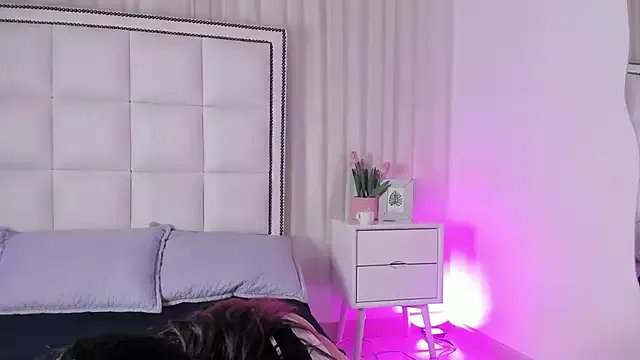 Freechat hiddenlust_ on StripChat