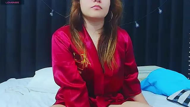 Freechat hornybarelylegalgirl on StripChat