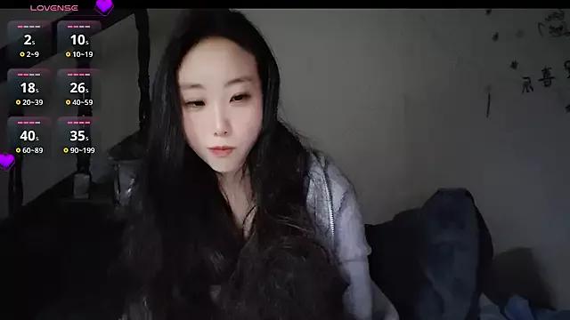 Freechat hyp0crite on StripChat