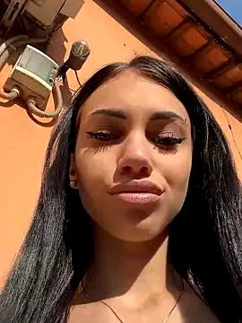 ilariea_girl on StripChat