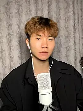 Freechat Juhone on StripChat