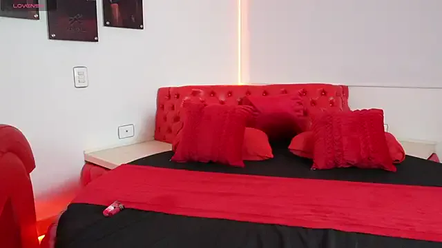 Julieta_vega_3X — Dildo In My Pussy Until Squirt