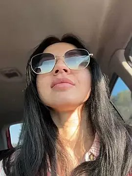 Freechat JulliaVegas on StripChat