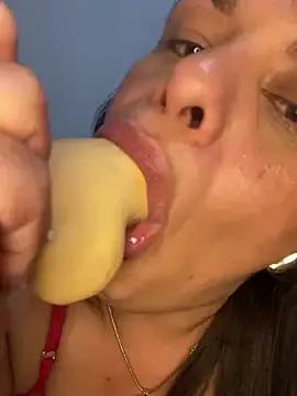 Kataliina on StripChat 