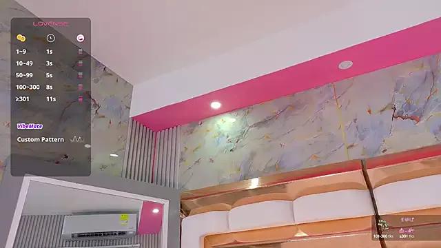 Freechat kinkyandsavage on StripChat