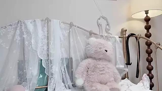 Freechat kiraa-0051 on StripChat