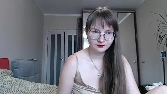 Private KiraGoldens on StripChat