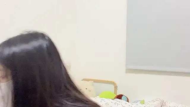 LHeart — Private on StripChat