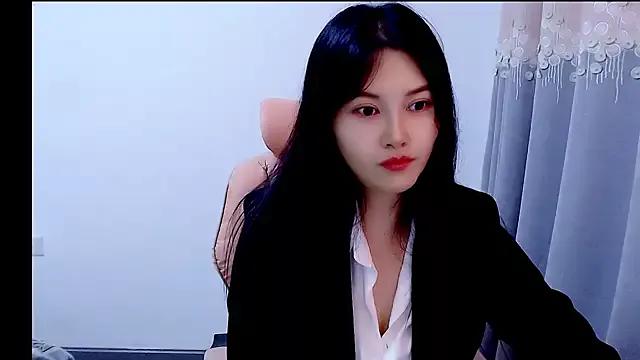 Little-sweet on StripChat 